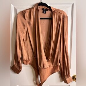 Sincerely Jules Champagne Satin Body Suit Long Sleeves Women's Size Medium